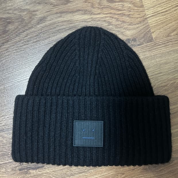 아크네스튜디오 비니