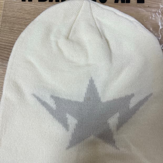 BAPE 베이프 트윈 스타 비니 화이트