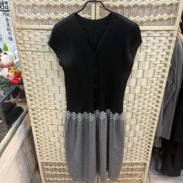 3/66 정품 플리츠플리즈 롱 원피스 팝니다