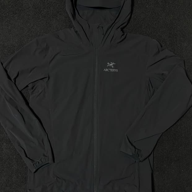 아크테릭스 감마 SL 후디 블랙