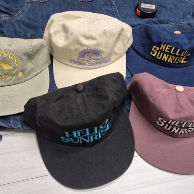 헬로선라이즈 볼캡