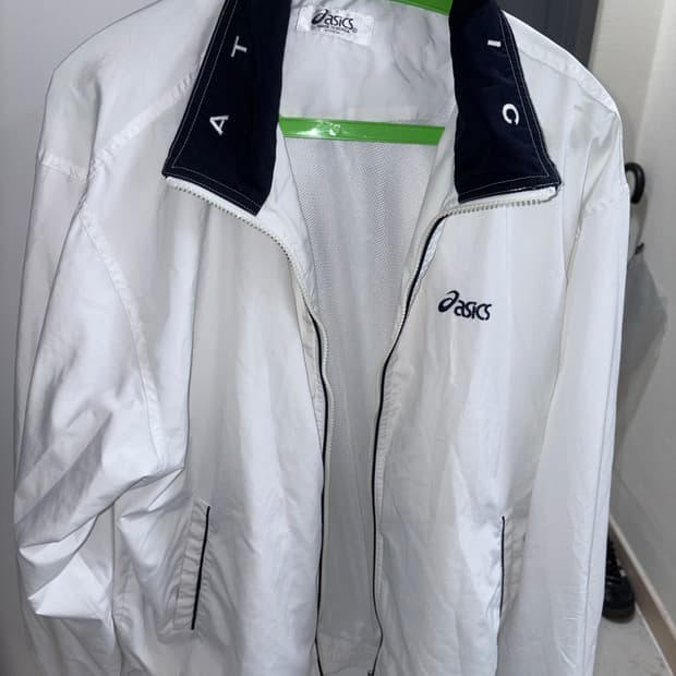 빈티지 아식스 바람막이 화이트 105