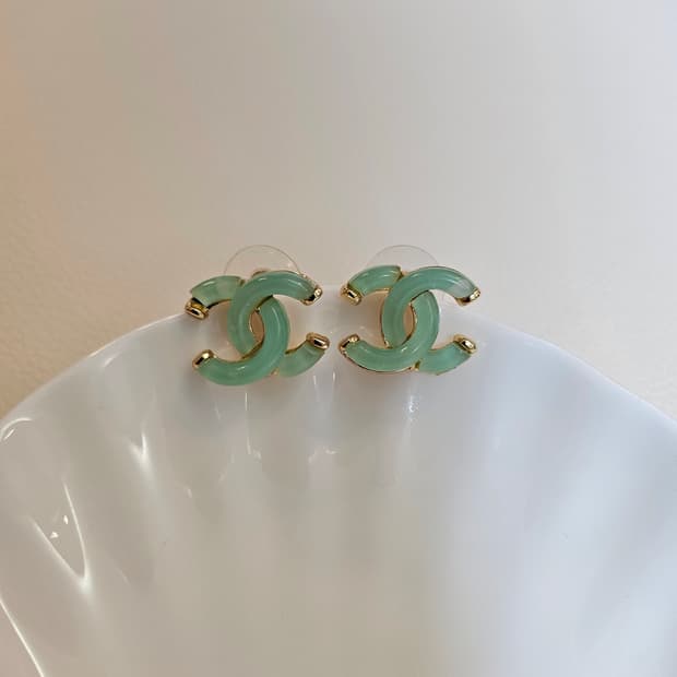 샤넬 호마이카 CC로고 그린 귀걸이 업사이클링