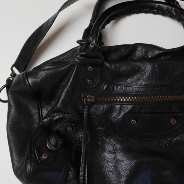 발렌시아가 모터백