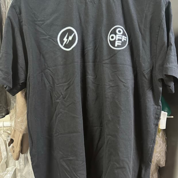 오프화이트x프라그먼트 반팔 티셔츠 