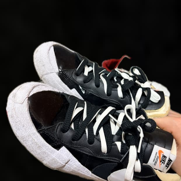 나이키 x 사카이 블레이저 로우 블랙 스니커즈