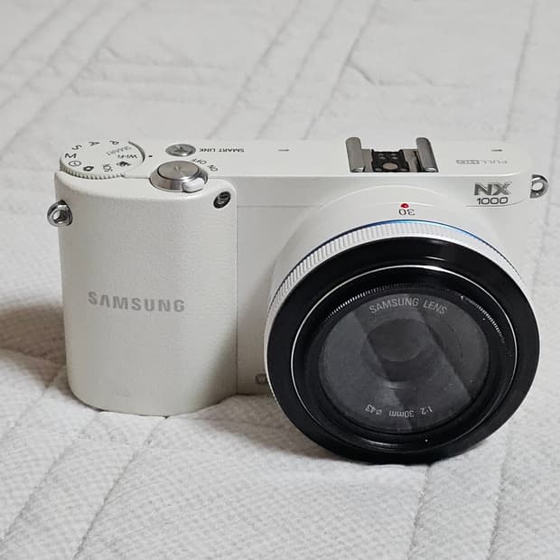 삼성 NX1000 미러리스 카메라
