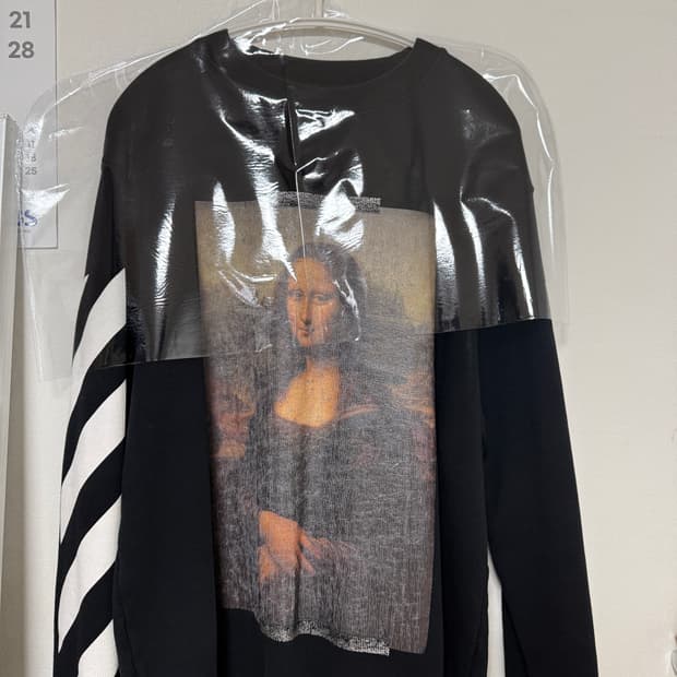 오프화이트 모나리자 맨투맨