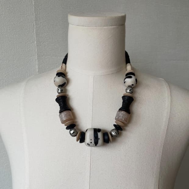 Oriental Western Big Biz Necklace