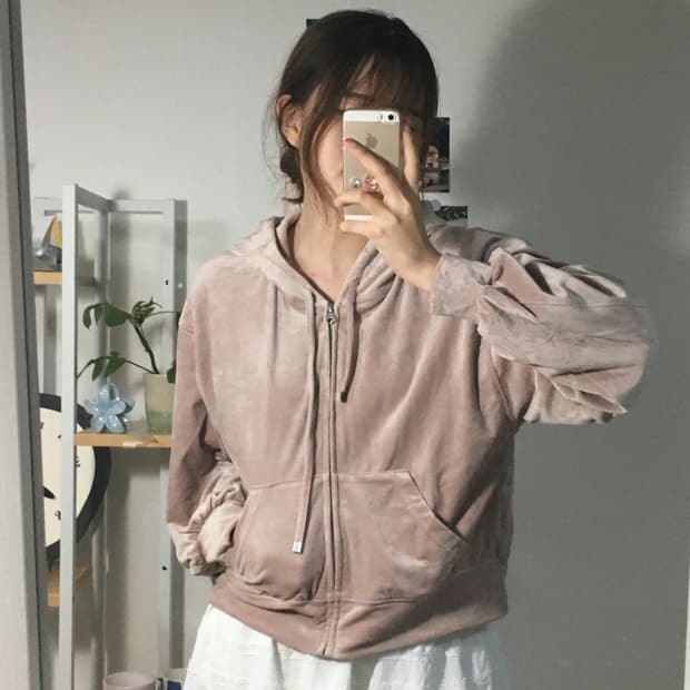 GU 벨벳 후드집업