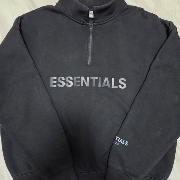 피오갓에센셜 하프집업 풀오버 스웻셔츠