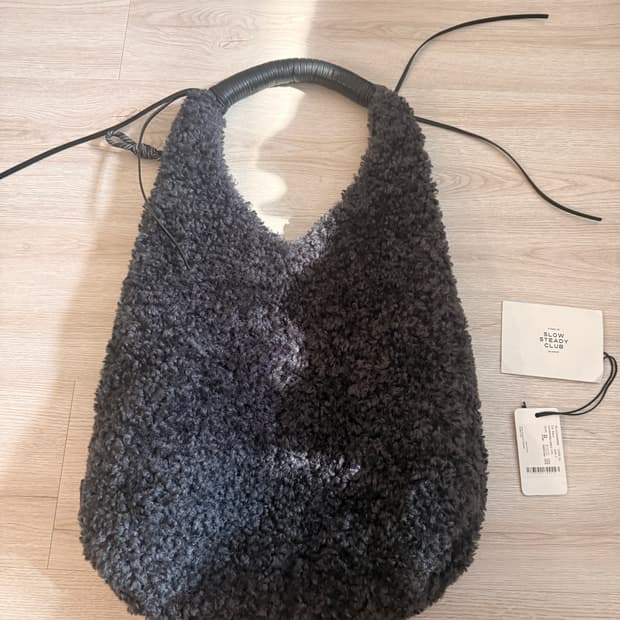 F/CE FUR WRAPPING HANDLE TOTE