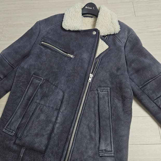 IRO 양모 무스탕