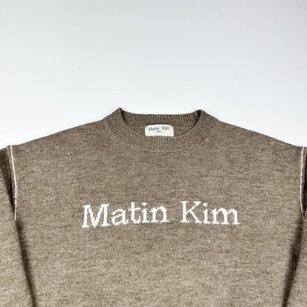 마뗑킴 레터링 빅로고 브라운 니트 (M 여성추천)