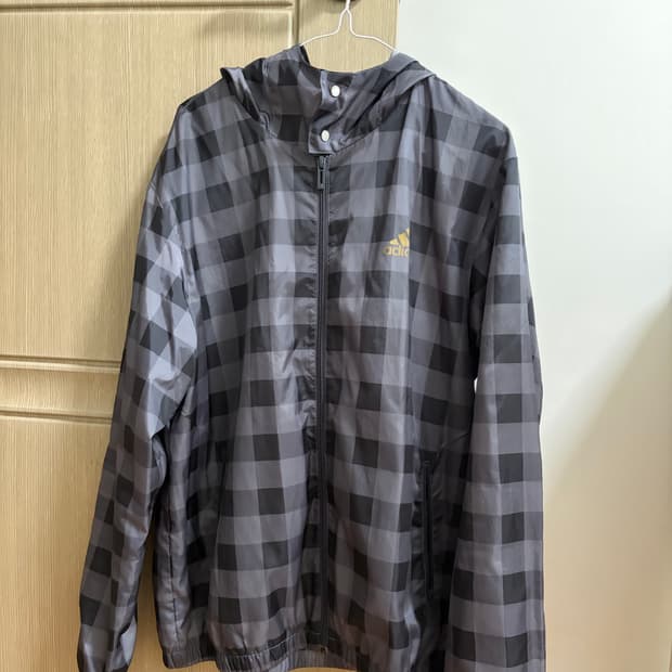 아디다스 체크 패턴 바람막이