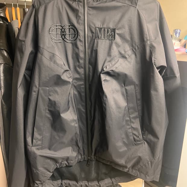 플라스틱프로덕트 바람막이 L