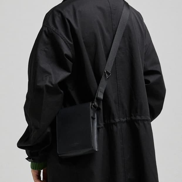 내셔널 퍼블리시티 PICO LX 가죽 미니크로스백