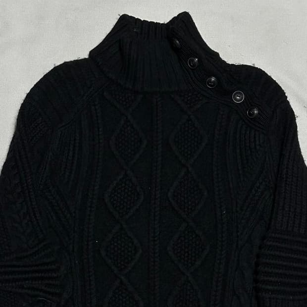 M 폴로랄프로렌 숄더 넥 버튼 블랙 메리노 울 니트