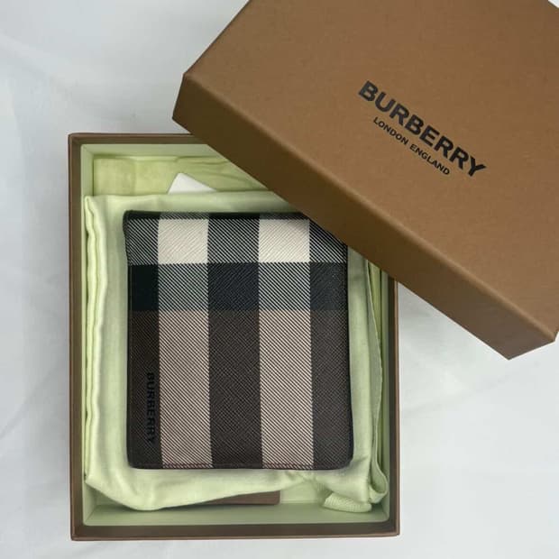 버버리 체크 반지갑