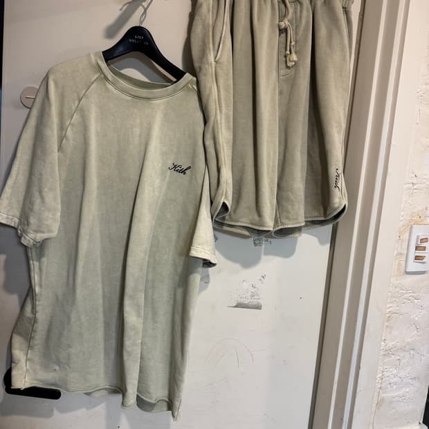 KITH 키스 피그먼트 셋업
