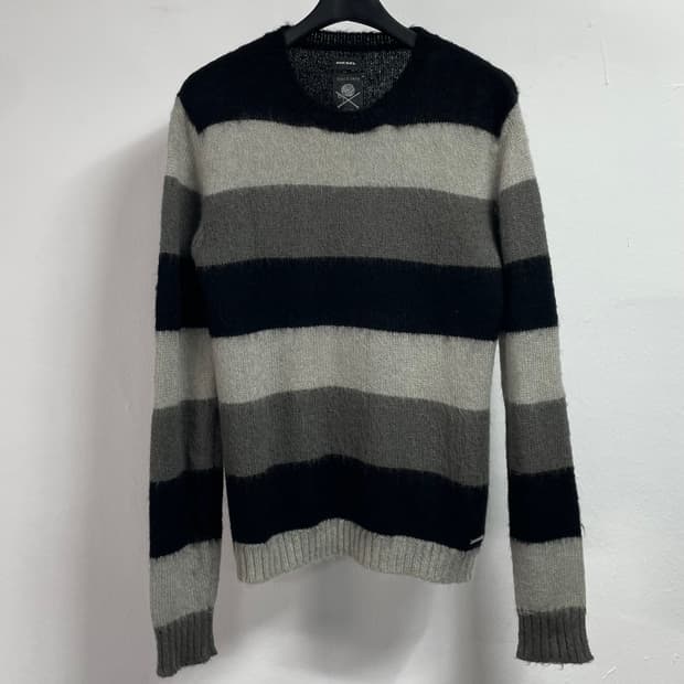 디젤 모헤어 단가라 니트 (on.588)