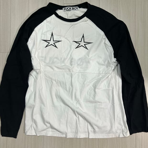 퍽보이 롱슬리브