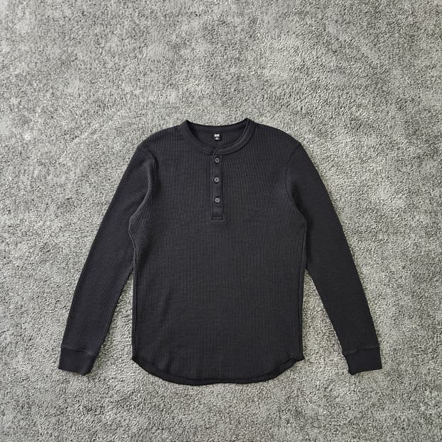 [무료배송] UNIQLO 긴팔 티셔츠