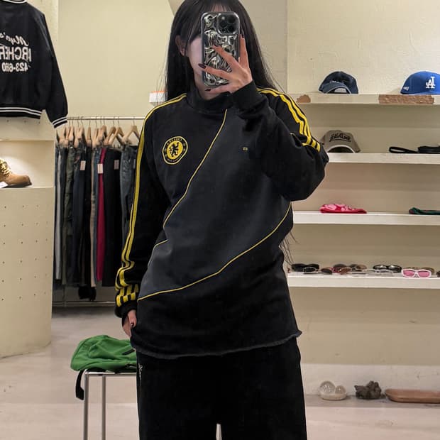 아디다스 첼시 챔피언스리그 트레이닝탑 U1174