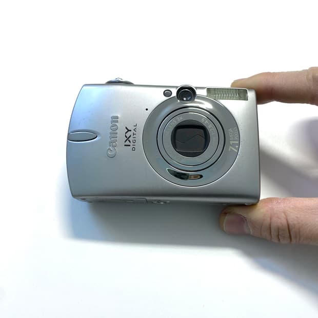 캐논 익서스 IXUS 750 디지털 카메라 (IXY 700)