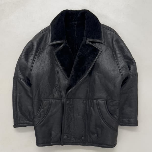 블랙 시어링 무통 자켓