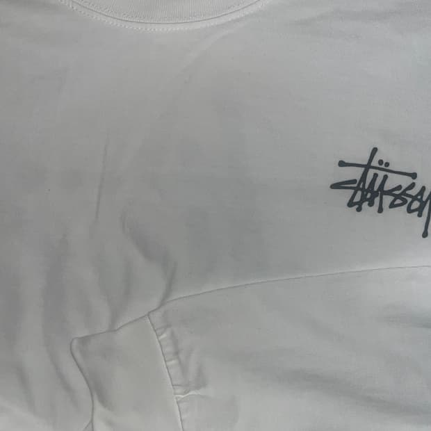 스투시 롱슬리브