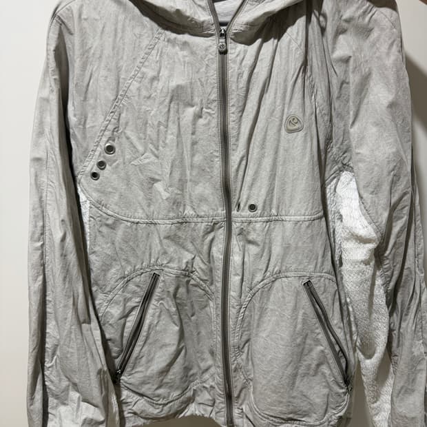 코이세이오 바람막이