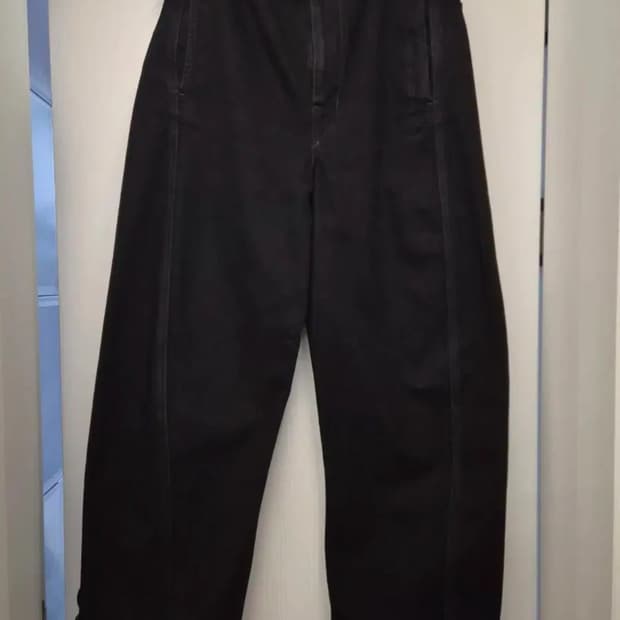 르메르 트위스티드팬츠 블랙 M