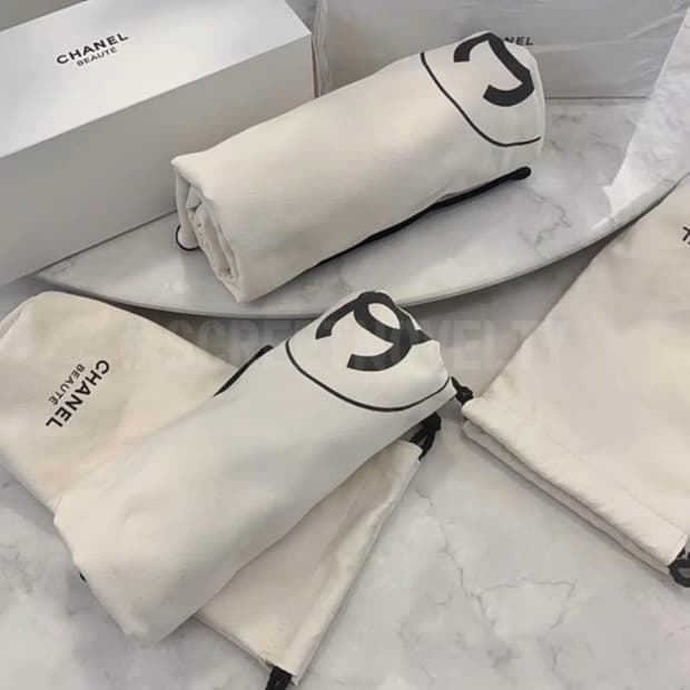 샤넬뷰티 겨울 기프트 블랭킷 무릎담요 여행담요