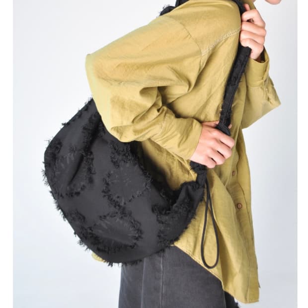 리즘 porcelain bag- black