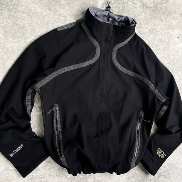 2000’s Mountain hardwear conduit  jacket