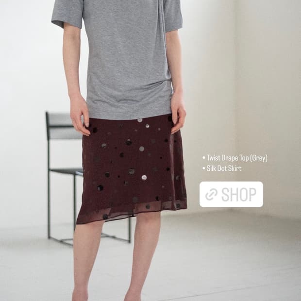 teak 티크 도트 실크 스커트 구해요