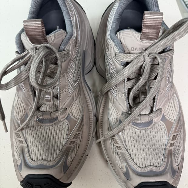 발렌시아가 10XL / 42사이즈