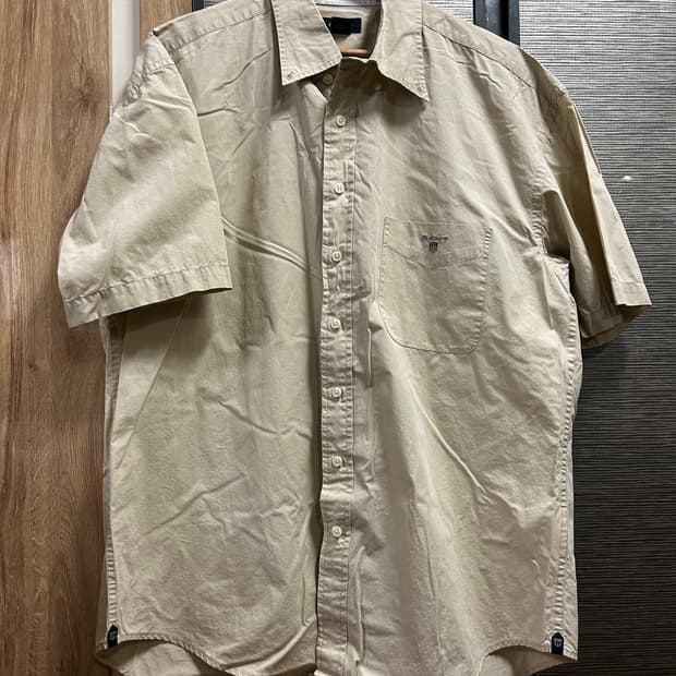 간트 베이지 반팔셔츠