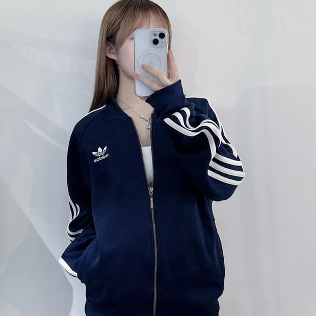 아디다스 유로파 네이비 삼선 트랙탑