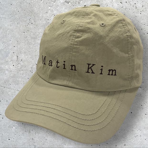 마뗑킴 볼캡 카키색 모자