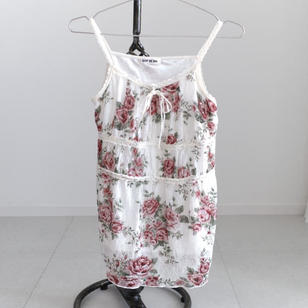 lace flower sleeveless