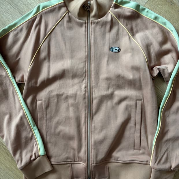 디젤 트랙탑 새상품급 매장판 100