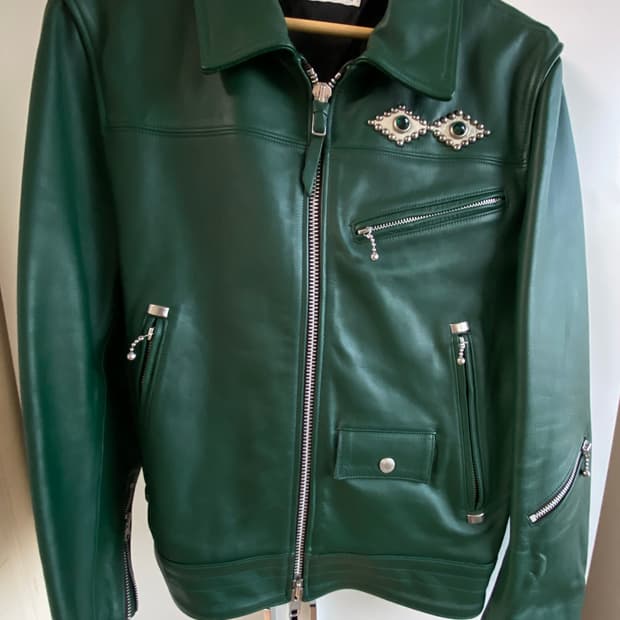 디아프바인 로저 2가지 컬러 판매 합니다.