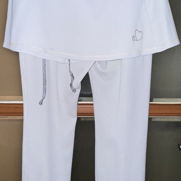 택포) 뉴발란스 그레이 스커트팬츠