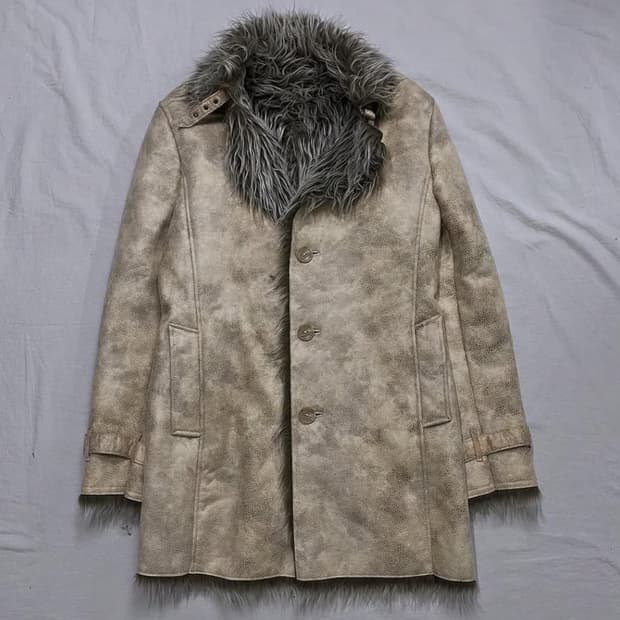 faux fur trimming beige mustang coat