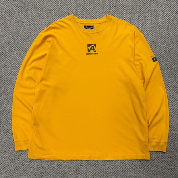 아베크롬비앤피치 백프린팅 롱슬리브 v2157