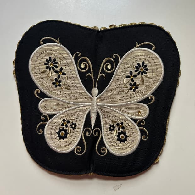 안나수이 나비 장지갑