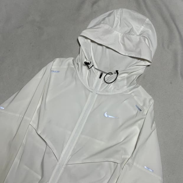 L 나이키 화이트 후드 바람막이