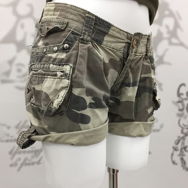 Y2K camo shorts
